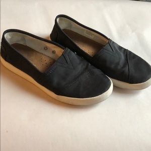 Toms Slip Ons